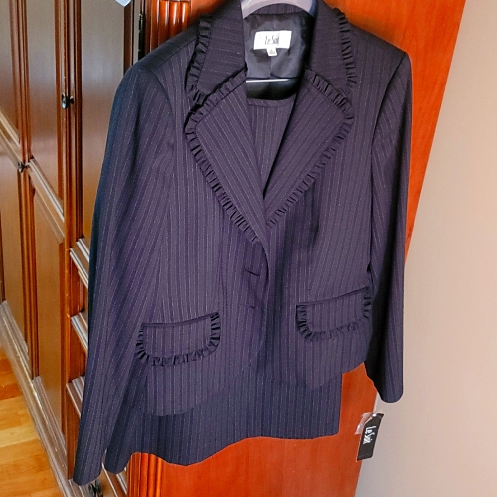 2 piece suit